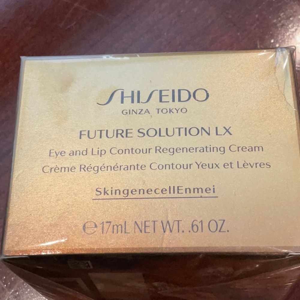 Shiseido Future Solution LX Eye and Lip Contour Regenerating Cream NIB Full size - Picture 2 of 8